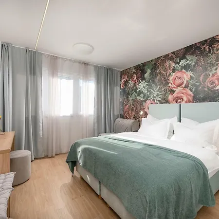 Bed & Breakfast Skaline Luxury 4*