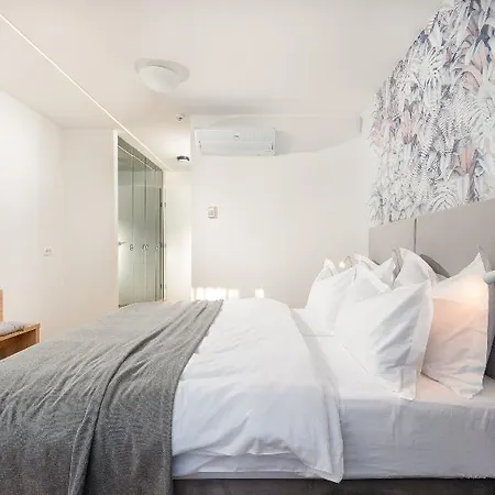 Skaline Luxury Bed & Breakfast 4*