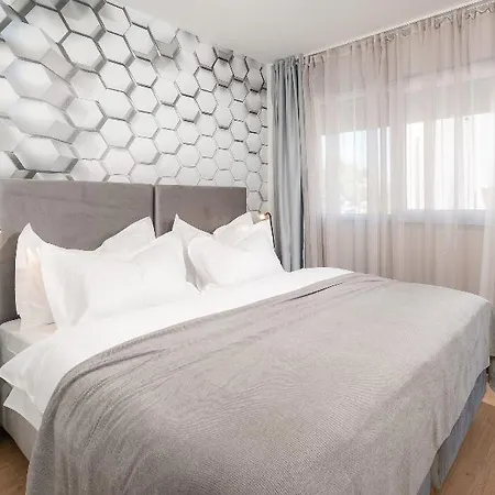 Skaline Luxury