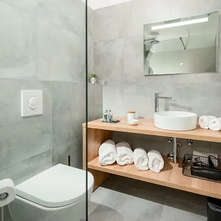 Skaline Luxury לינה וארוחת בוקר