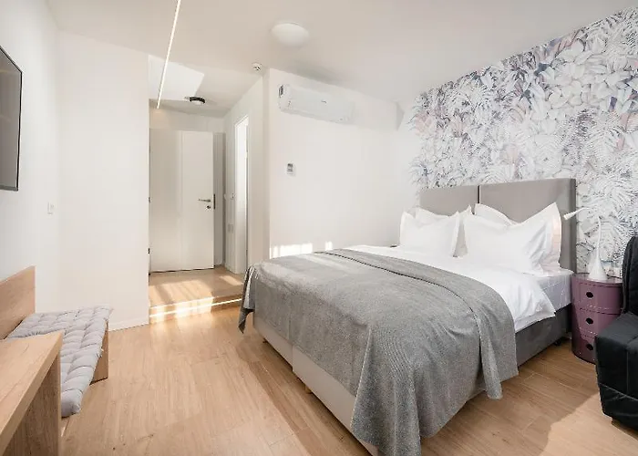 Skaline Luxury