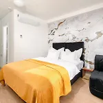 Bed and Breakfast Skaline Luxury 4*