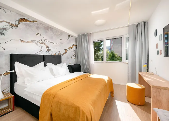 Skaline Luxury krevet i doručak 4*