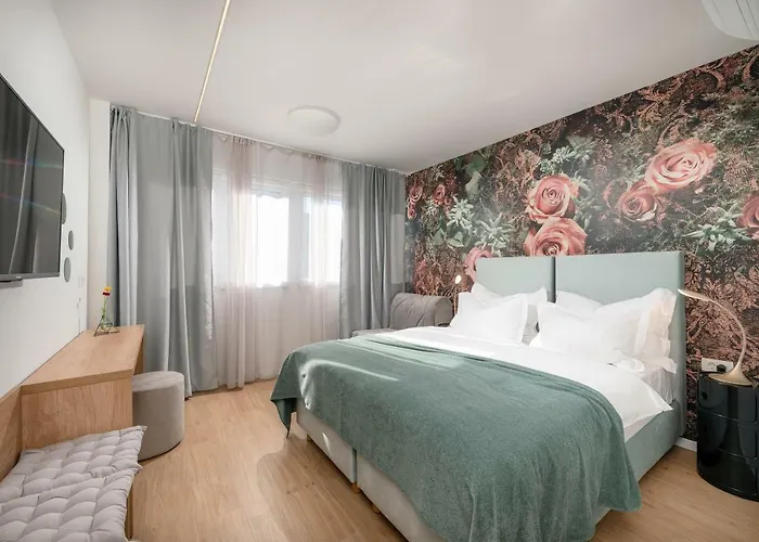 krevet i doručak Skaline Luxury 4*